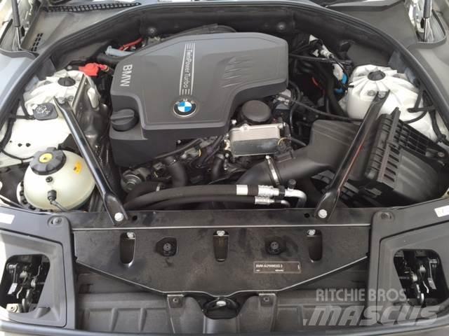 BMW 528i Otomobiller