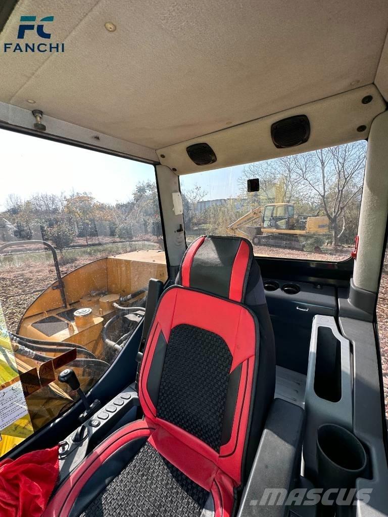 Komatsu PC 70-8 Paletli ekskavatörler