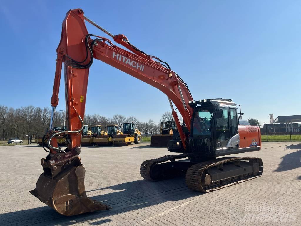 Hitachi ZX 210 LC-6 Paletli ekskavatörler