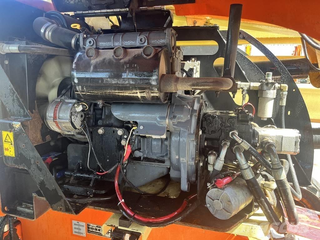 JLG 450 AJ II Körüklü personel platformları