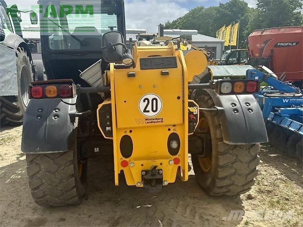 JCB 542-70 Tarimsal teleskopik yükleyiciler