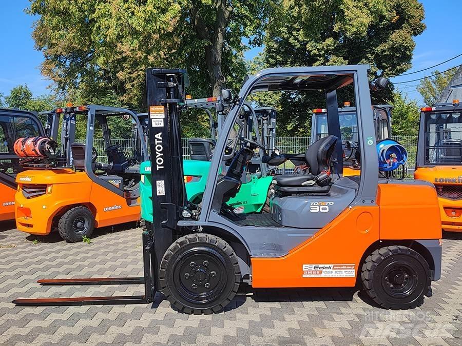 Toyota 02-8FGF30 LPG'li forkliftler