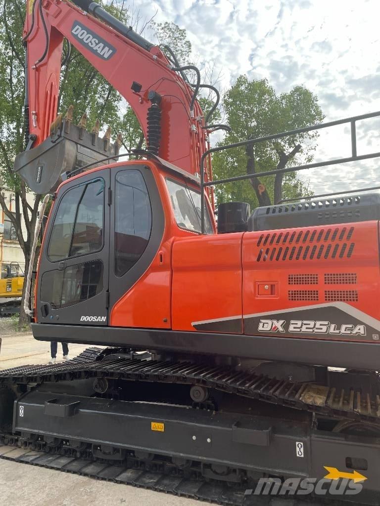 Doosan DX 225 Midi ekskavatörler 7 - 12 t