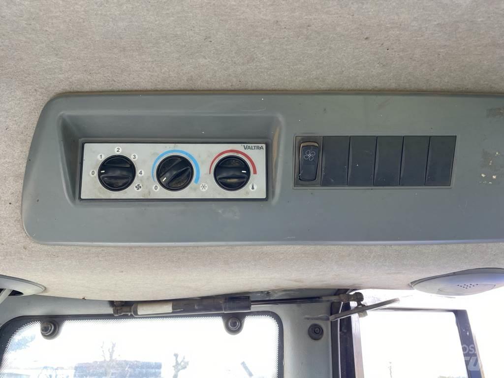 Valtra N92 HITECH Traktörler