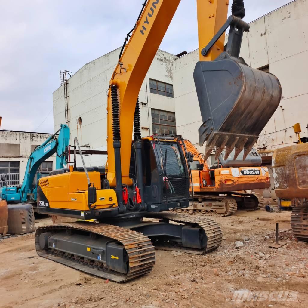 Hyundai 220LC-9T Paletli ekskavatörler