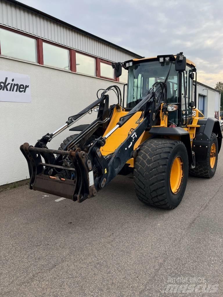 JCB 413S Tekerlekli yükleyiciler
