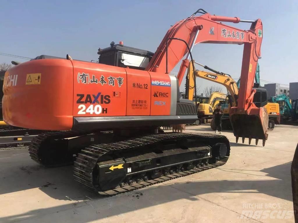 Hitachi 240-3 Paletli ekskavatörler