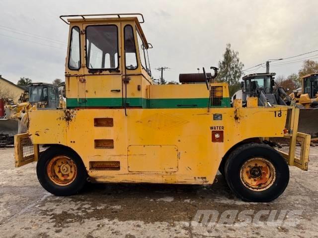 Hamm GRW 15 Pnömatik lastikli silindirler