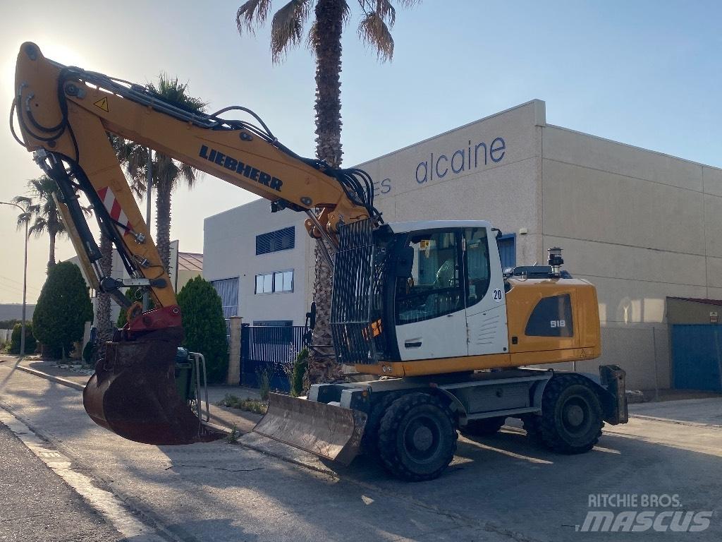 Liebherr A918 Lastik tekerli ekskavatörler