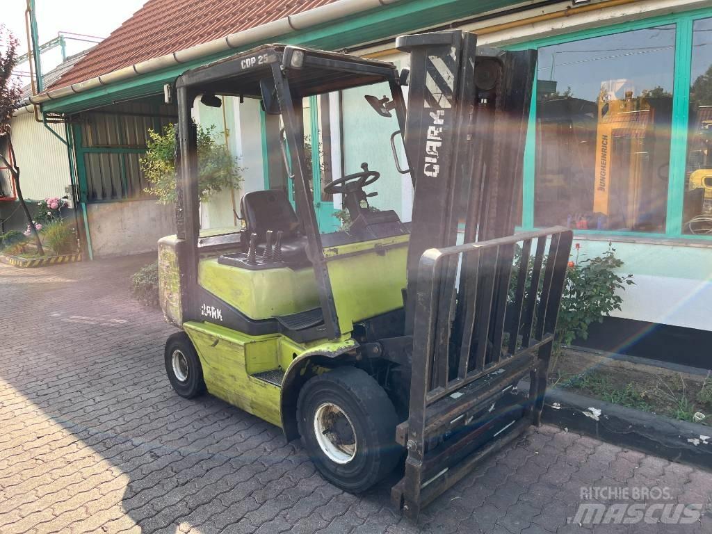Clark CDP 25 V-4169 Dizel forkliftler