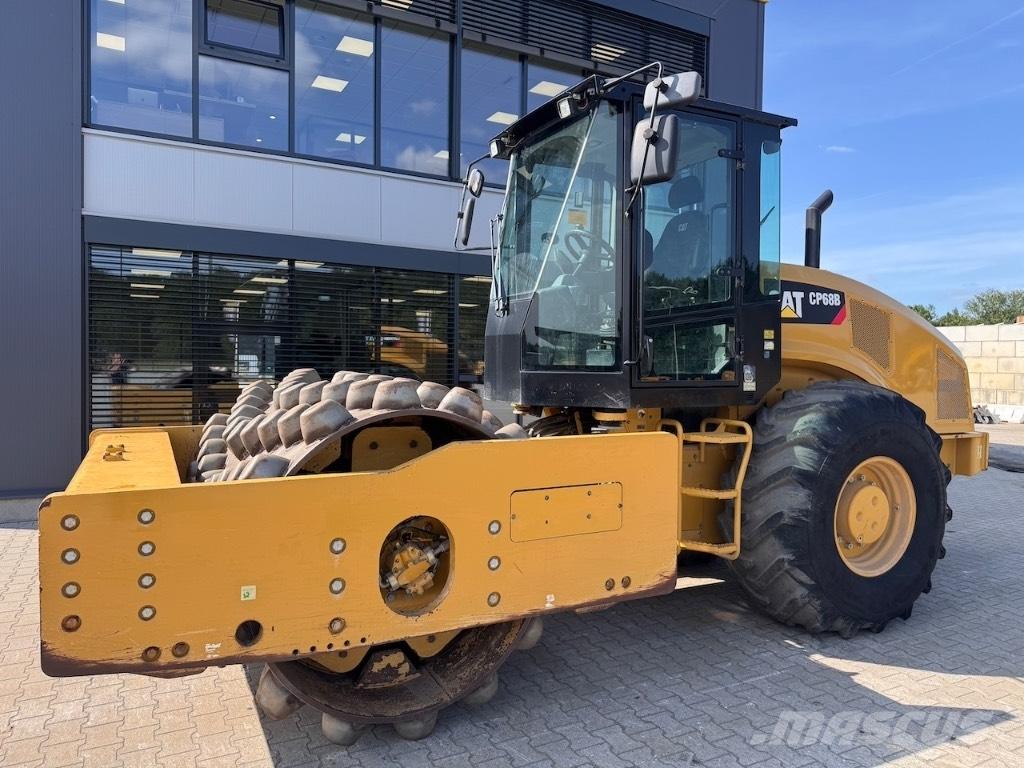 CAT CP 68 B Zemin sıkıştırma makineleri