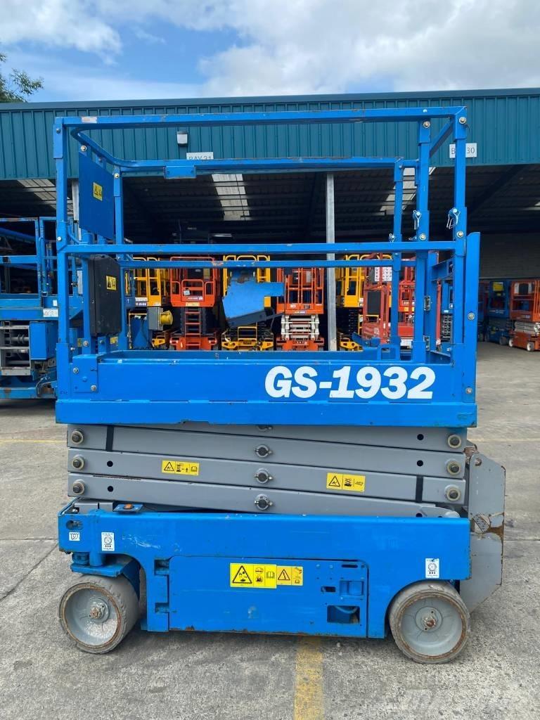 Genie GS 1932 Makasli platformlar