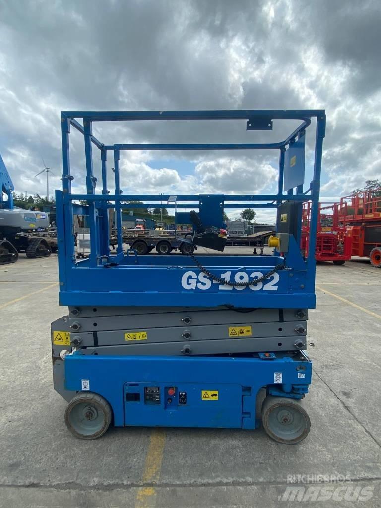 Genie GS 1932 Makasli platformlar