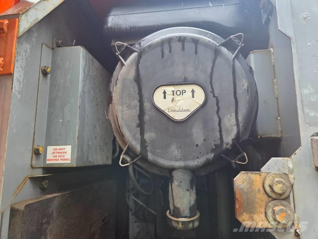 Hitachi ZX 210 LC-3 Paletli ekskavatörler