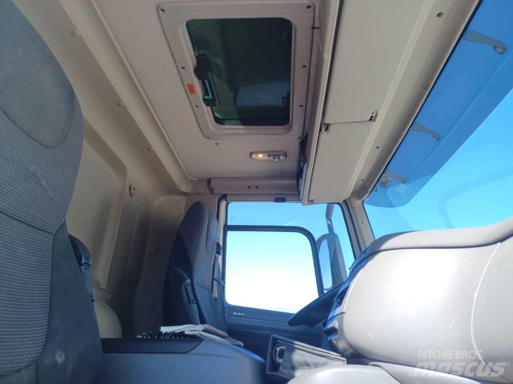 DAF CF 400 Kayar tenteli kamyonlar
