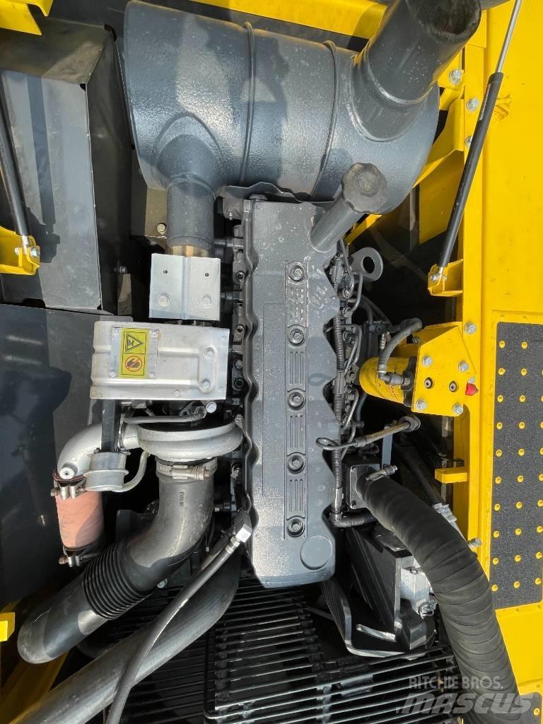 Komatsu PC 220 Paletli ekskavatörler