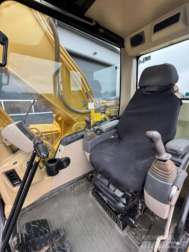 CAT 325C Paletli ekskavatörler