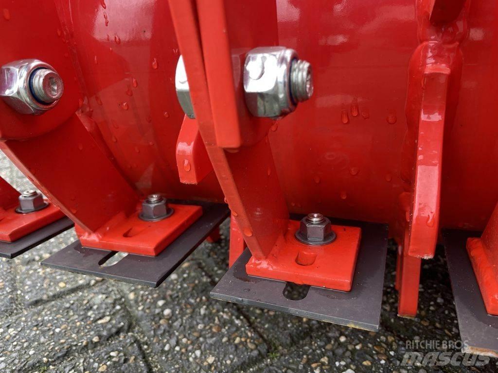 Kuhn HRB303D Erken hasat kültivatörleri