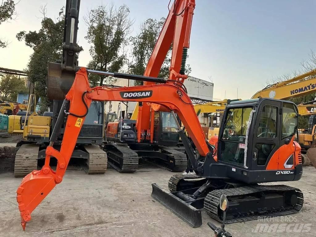 Doosan DX60-9C Mini ekskavatörler, 7 tona dek