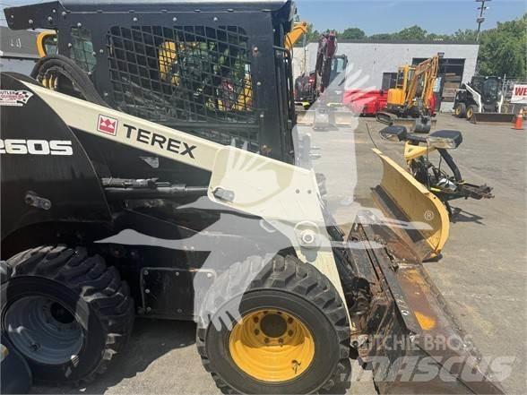 Terex R260S Skid steer loderler