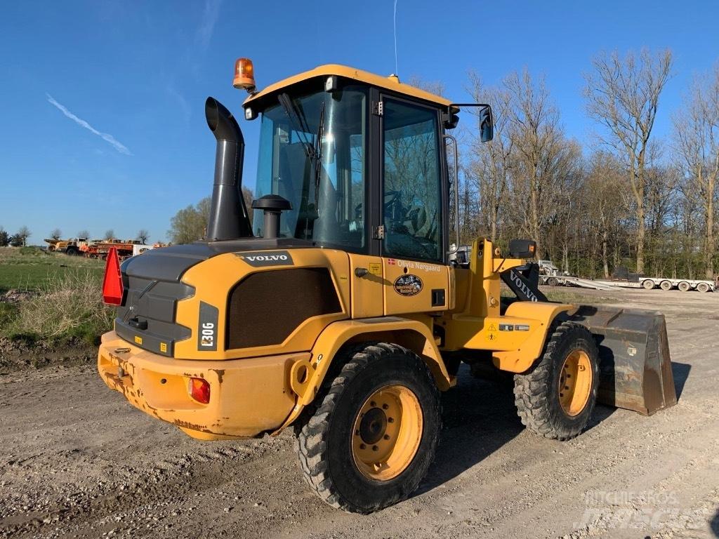 Volvo L 30 G Tekerlekli yükleyiciler