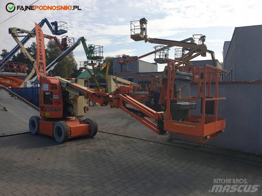 JLG E 300 AJP Körüklü personel platformları