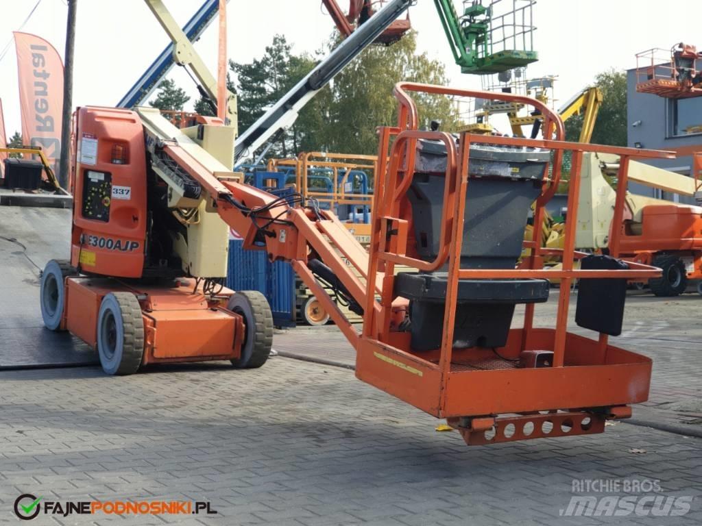 JLG E 300 AJP Körüklü personel platformları