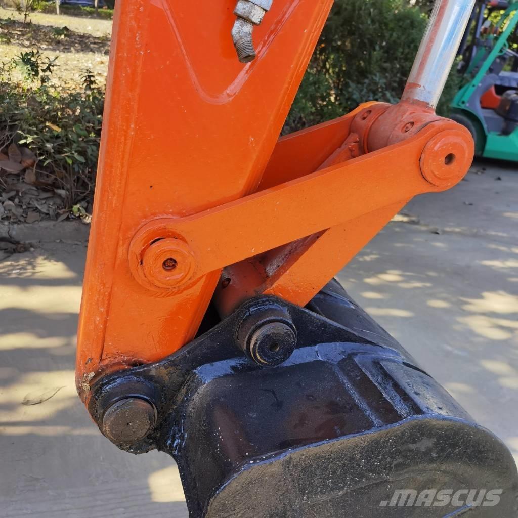 Hitachi ZX70 Midi ekskavatörler 7 - 12 t