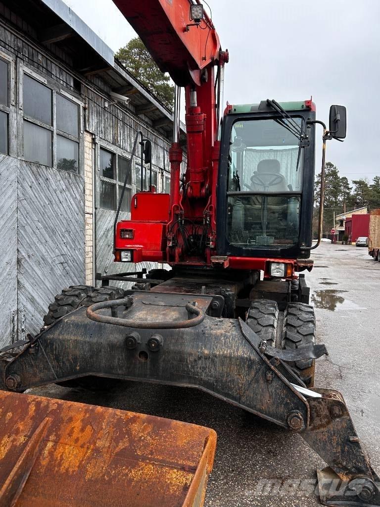 JCB JS 130 W Lastik tekerli ekskavatörler