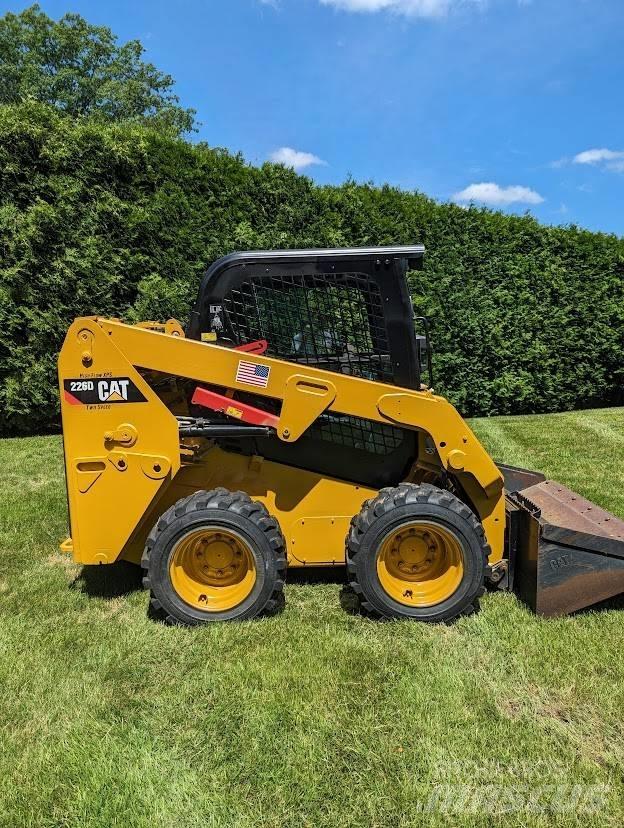 CAT 226 D Skid steer loderler