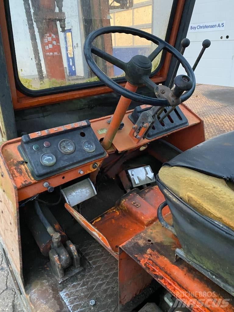 Jelau truck Diger