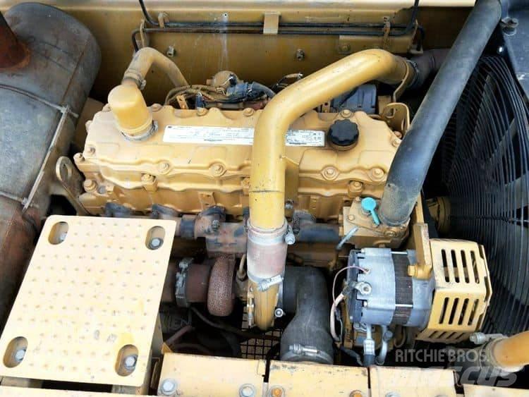 CAT 325 D L Paletli ekskavatörler