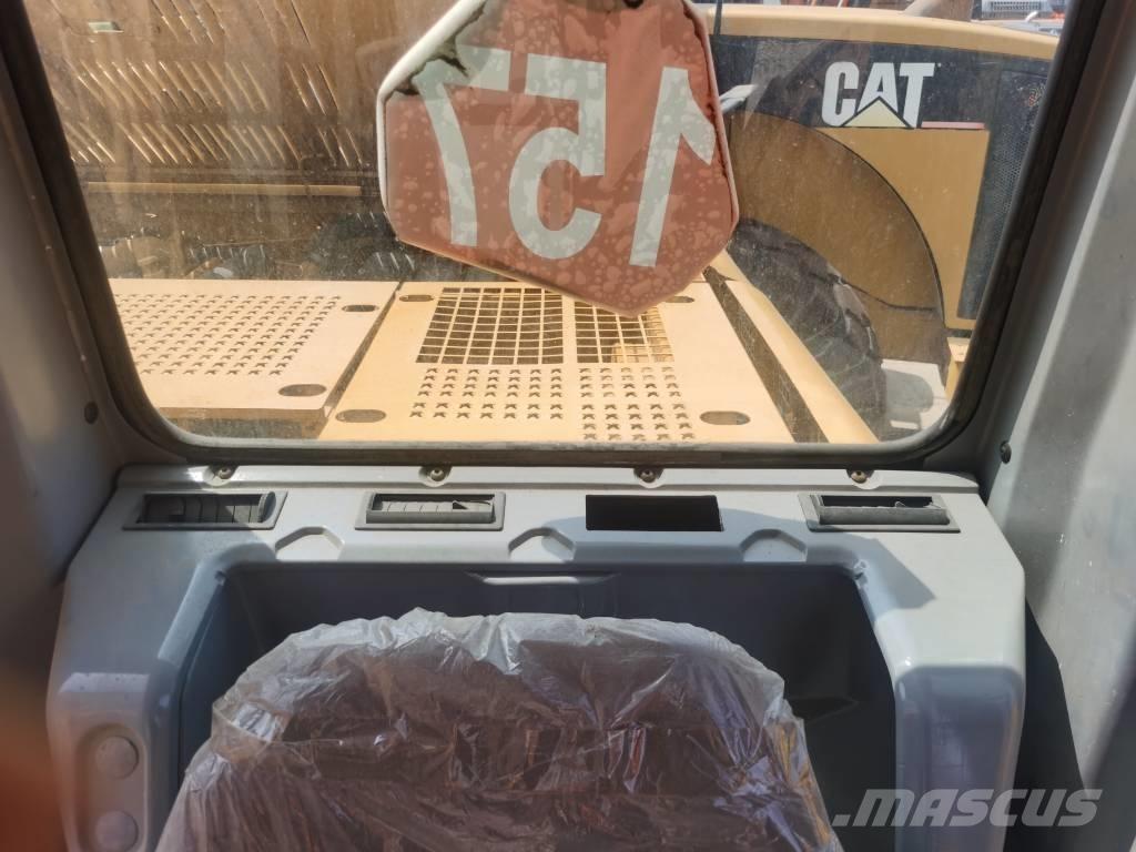 CAT 320 C L Paletli ekskavatörler