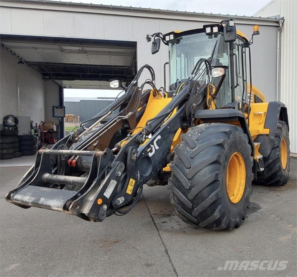 JCB 427 AGRI Tekerlekli yükleyiciler