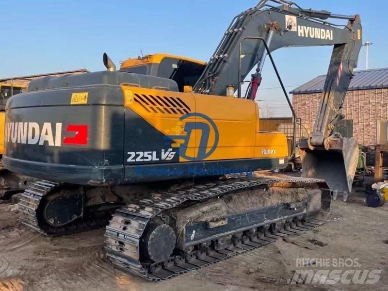 Hyundai 225VS Paletli ekskavatörler