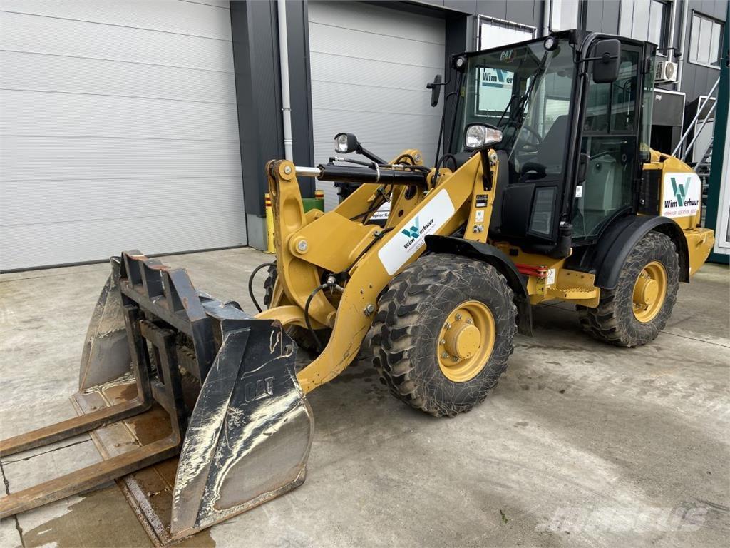 CAT 906M (7164) Çok amaçlı yükleyiciler