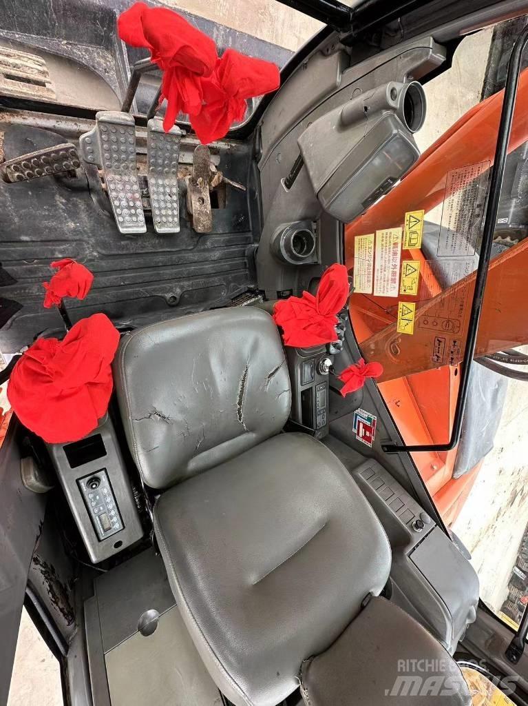 Hitachi ZX 75 Paletli ekskavatörler