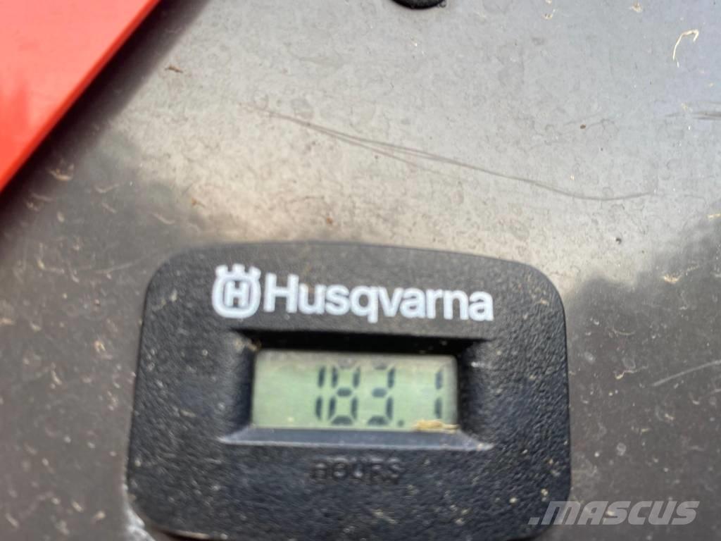 Husqvarna P 525 D Mobil çim biçme makineleri
