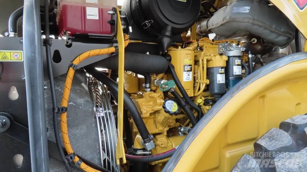 CAT CS74B Tek tamburlu silindirler