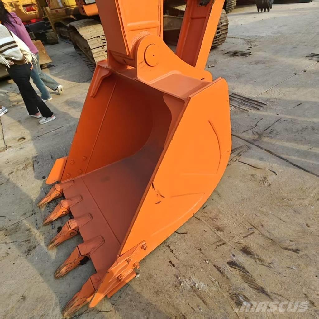 Hitachi ZX 210 Paletli ekskavatörler