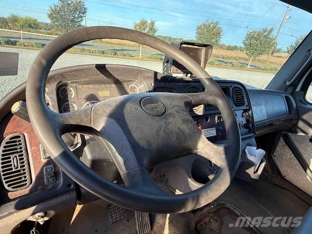 Freightliner M2 Atik kamyonlari