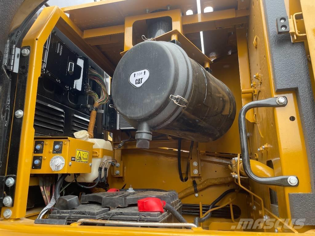 CAT 336D2 Paletli ekskavatörler