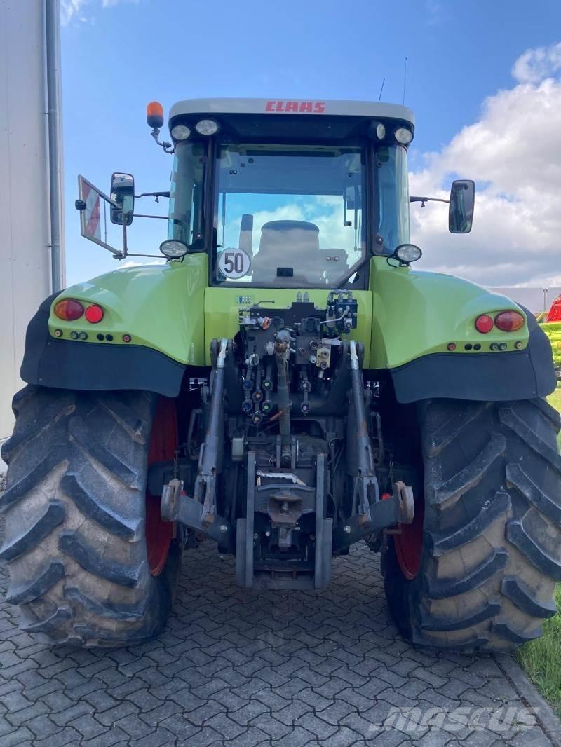 CLAAS AXION 840 Traktörler