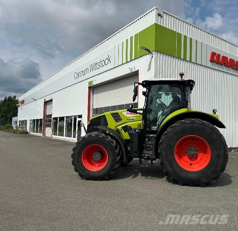 CLAAS Axion 870 Traktörler