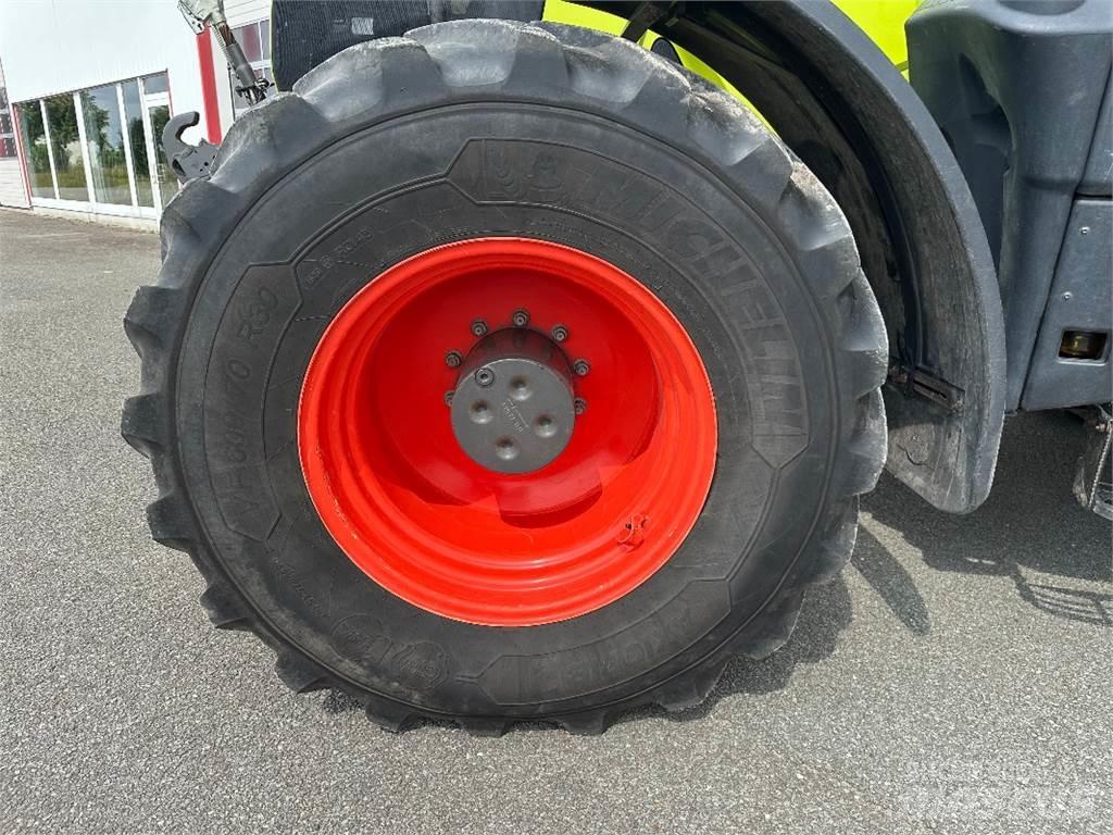 CLAAS Axion 870 Traktörler