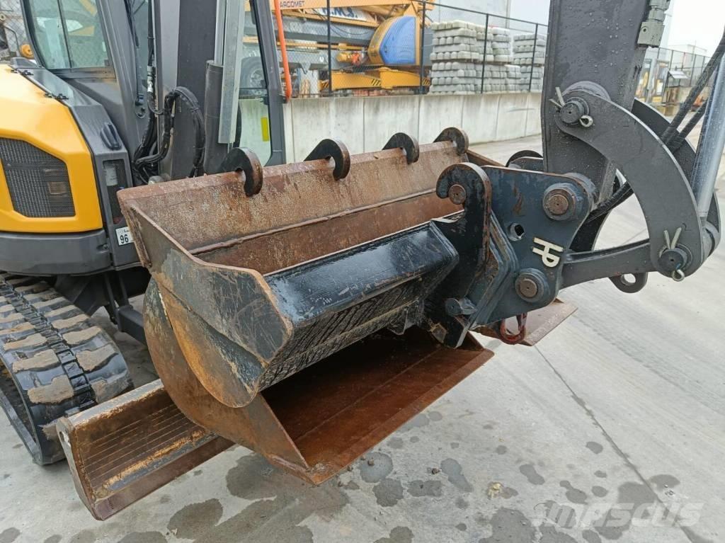 Volvo ECR 50 F Paletli ekskavatörler