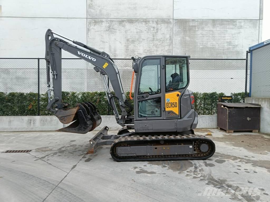 Volvo ECR 50 F Paletli ekskavatörler