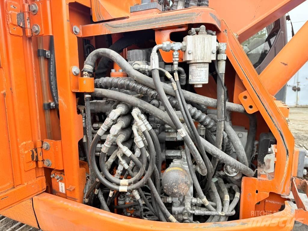 Doosan DX 140 LCR Paletli ekskavatörler