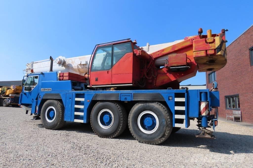 Liebherr LTM 1055-1 Yol-Arazi Tipi Vinçler (AT)