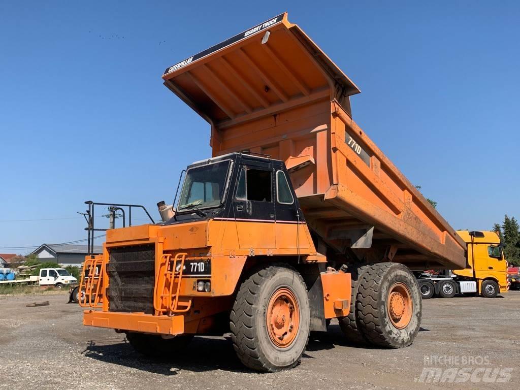 CAT 771 D Yol disi kaya kamyonu